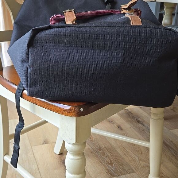 Herschel Little America Laptop Backpack, Black/Tan Synthetic Leather Classic 25 - Picture 9 of 16